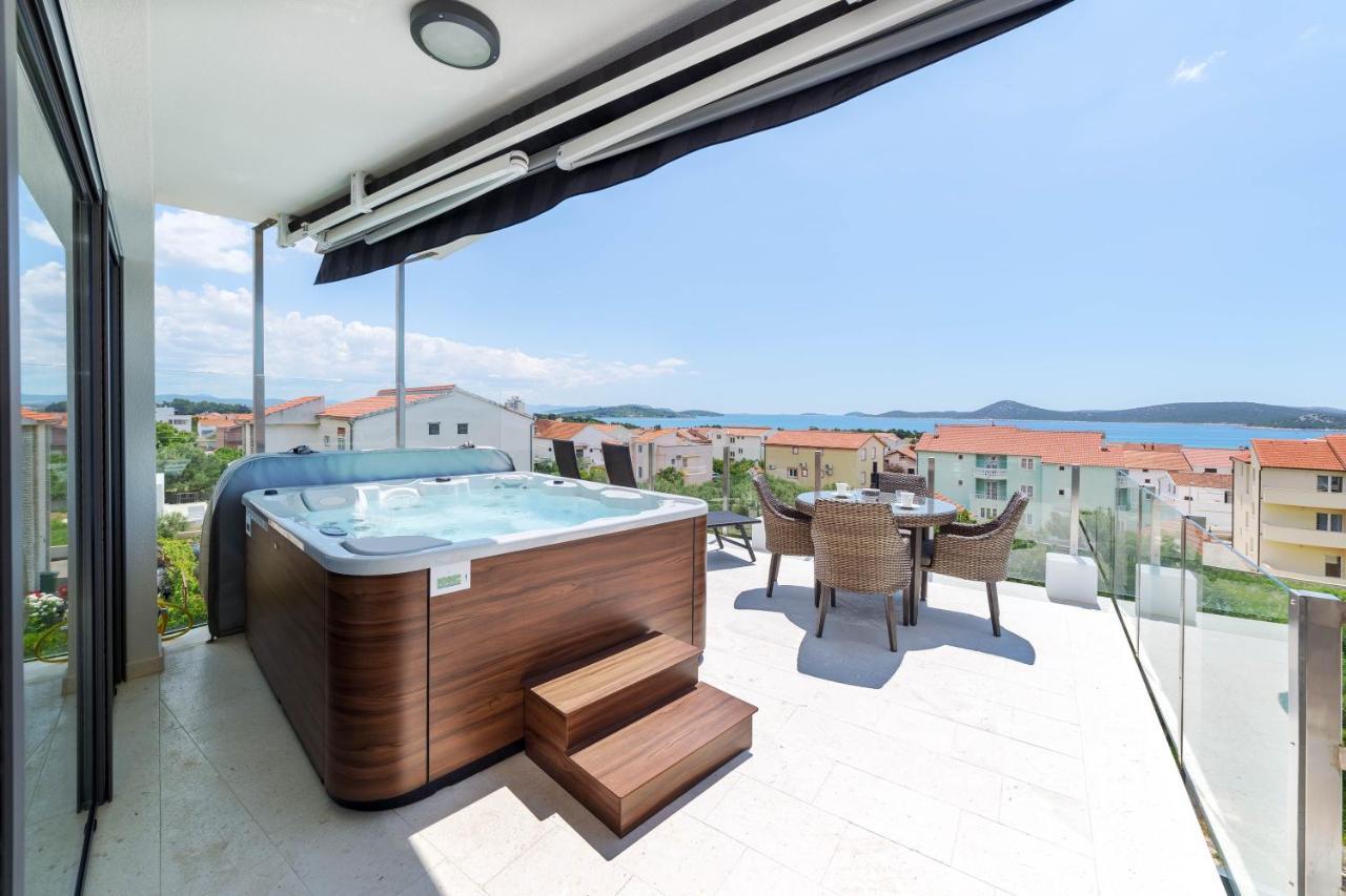 Villa Aliara Jacuzzi Apartment โวดีเซ ภายนอก รูปภาพ